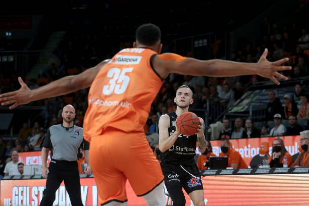 里斯这一举 里斯这一举